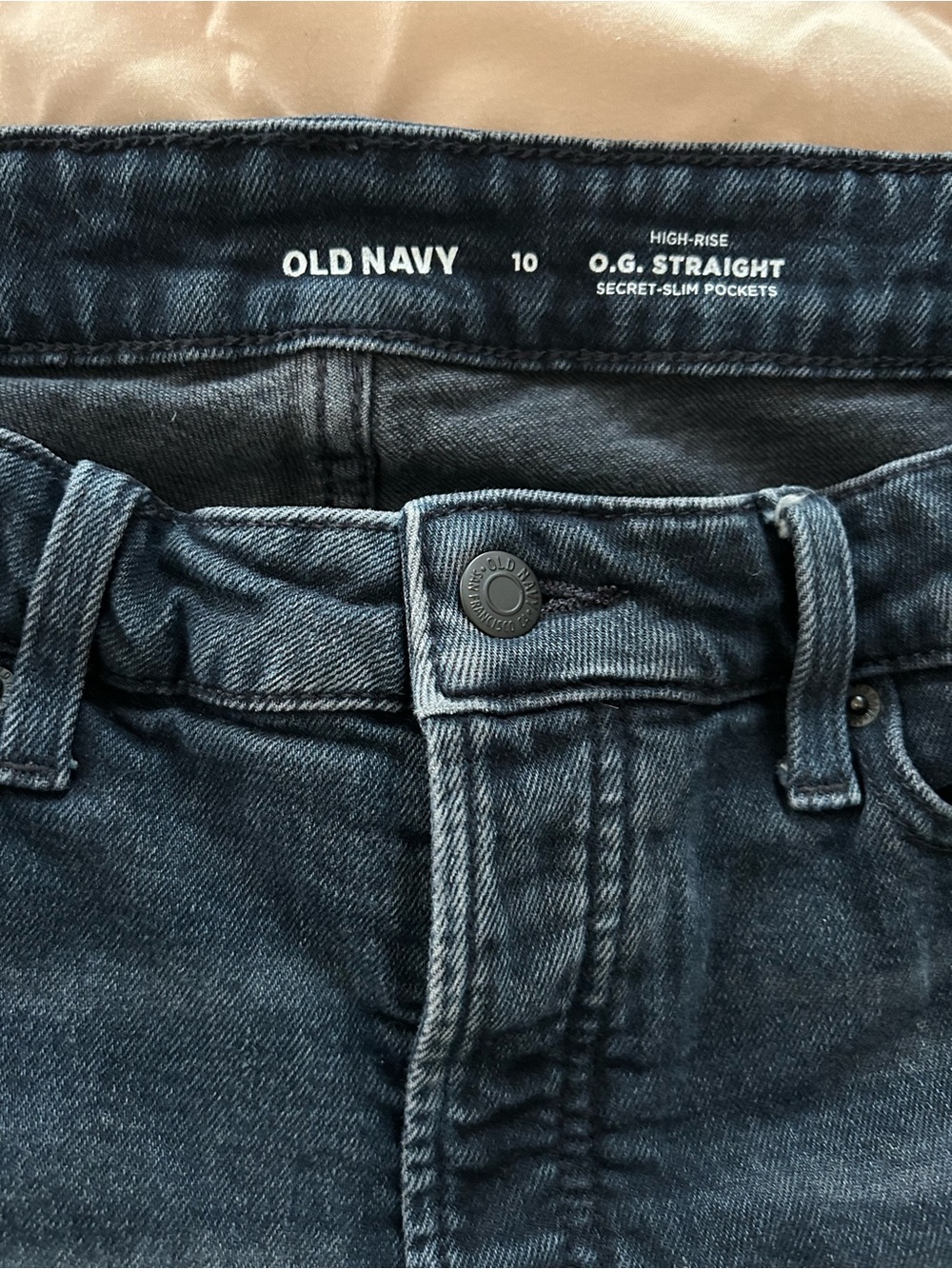 Old Navy women’s Dark Wash O.G. Straight ankle length Jeans - Blue